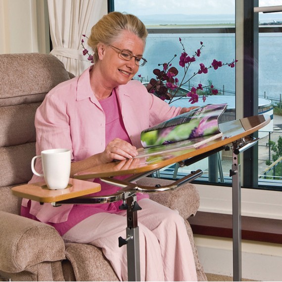 Mesa de Comer no Leito para Sofá